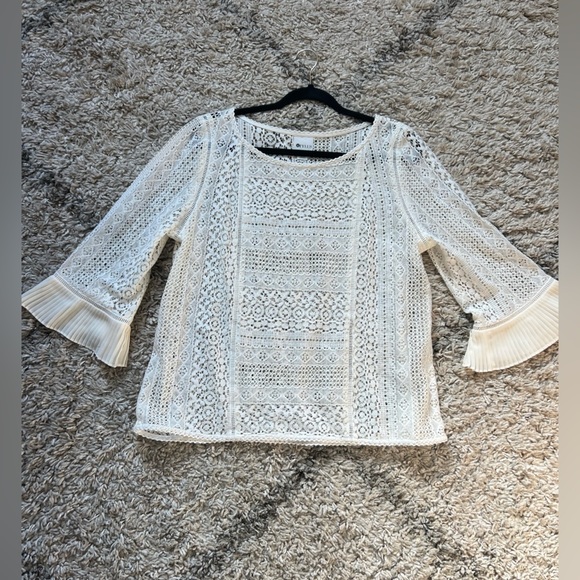 Love the sleeves on this top (S121) - Picture 7 of 9